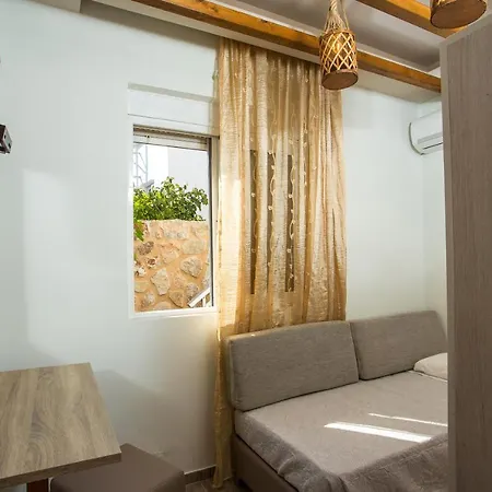 Errik Luxury House * فاليراكي