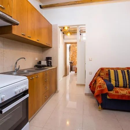 Errik Luxury House Hébergement de vacances *