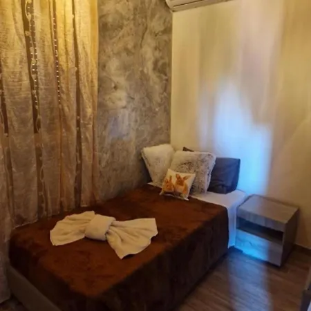 Σπίτι διακοπών Errik Luxury House Φαληράκι