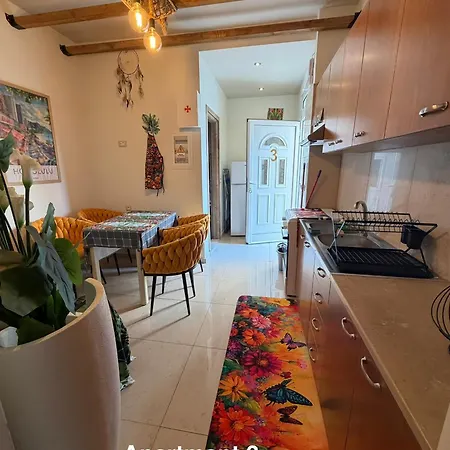 بيت للعطل Errik Luxury House فاليراكي