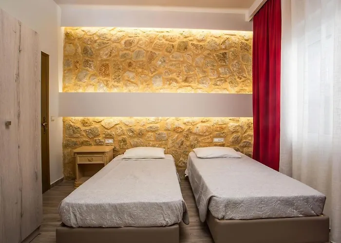 Errik Luxury House *