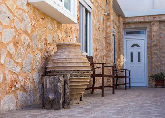 Errik Luxury House *