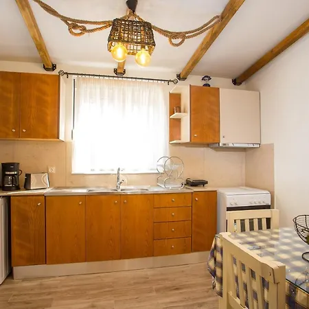 Errik Luxury House