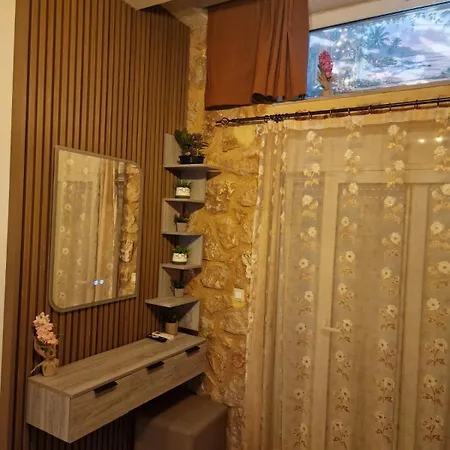 Errik Luxury House *
