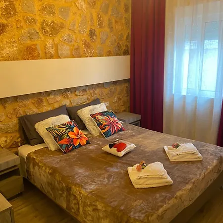 בית נופש Errik Luxury House *