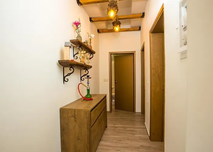 Errik Luxury House *